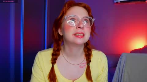 Snapshot of erica_nelson chatting on June 8, 2026, 2:45 am Erica 3 online show from June 8, 2026, 2:45 am