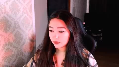 Erica Wayne online show from December 23, 2025, 5:16 am