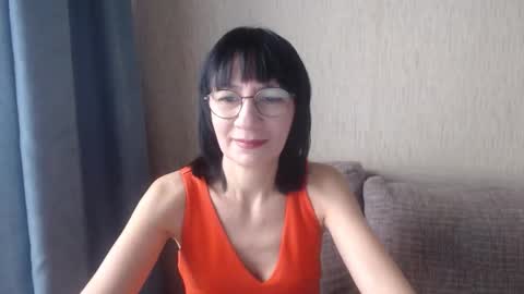 ericablack8 online show from October 15, 2025, 9:42 am