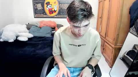 erick_de_rossee online show from May 6, 2026, 6:13 pm