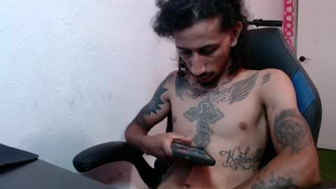 Snapshot of erick_martinezz chatting on August 2, 2026, 12:42 am erick online show from August 2, 2026, 12:42 am