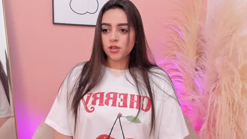 Erika Mendez online show from January 28, 2025, 8:04 pm