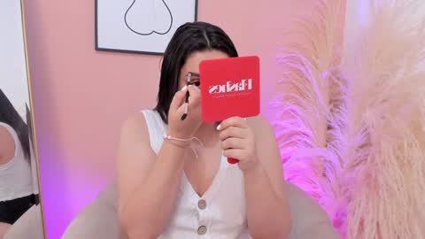 Erika Mendez online show from January 31, 2025, 2:49 pm