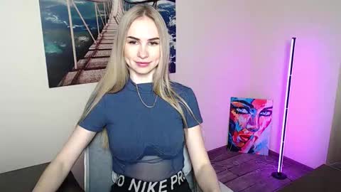 Snapshot of erikagavin chatting on June 2, 2026, 11:56 am Erika online show from June 2, 2026, 11:56 am