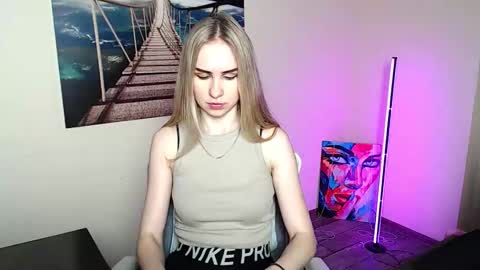 Snapshot of erikagavin chatting on June 9, 2026, 11:55 am Erika online show from June 9, 2026, 11:55 am