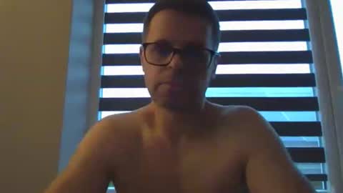 boyohboy online show from October 17, 2025, 5:10 am