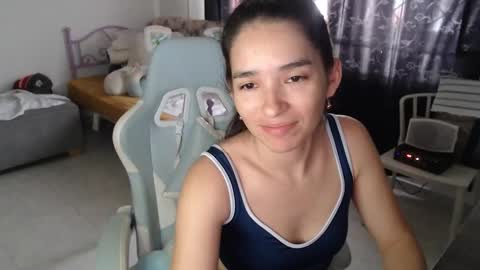 erina_1 online show from February 11, 2026, 4:34 pm
