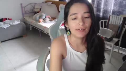 Snapshot of erina_1 chatting on June 16, 2026, 6:10 pm erina_1 online show from June 16, 2026, 6:10 pm