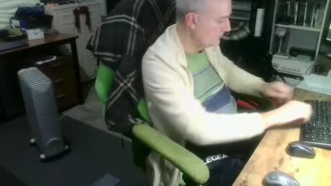 Snapshot of ernello chatting on November 20, 2025, 5:29 am ernello online show from November 20, 2025, 5:29 am