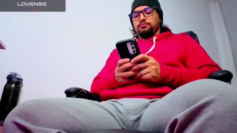 ernesto rodriguez 82 online show from February 26, 2026, 2:43 am