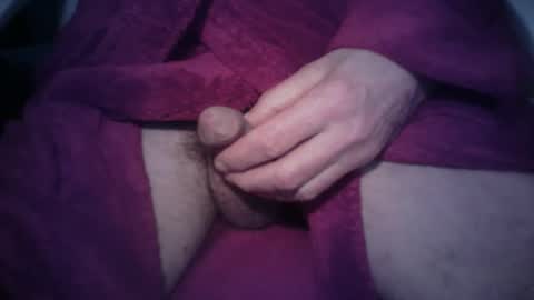 Snapshot of ernie4u chatting on March 2, 2025, 8:27 am Ernie online show from March 2, 2025, 8:27 am