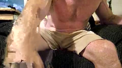 erniemac1 online show from May 10, 2026, 9:42 pm