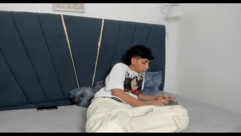 Snapshot of ero_boy40 chatting on May 20, 2026, 3:13 am ero_boy40 online show from May 20, 2026, 3:13 am