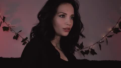 erohaze online show from November 14, 2025, 4:06 pm