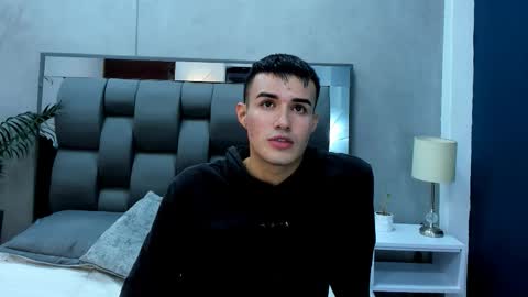 Eros Mancini online show from November 29, 2025, 3:20 am