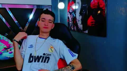 eroswildboy online show from December 4, 2025, 9:12 pm