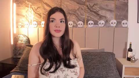 Karen online show from October 29, 2025, 7:26 pm