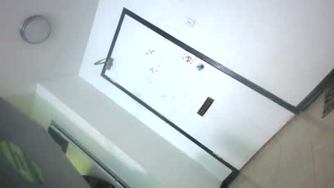 Nikki Erotica online show from April 24, 2026, 10:50 am