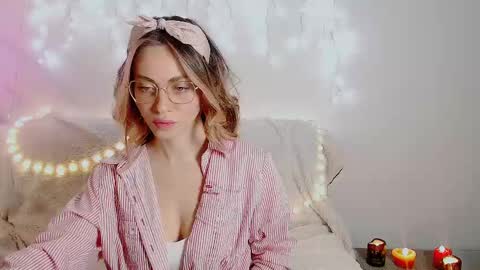 LylaXXX online show from January 23, 2025, 9:29 am