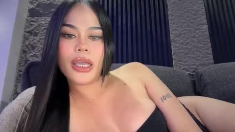 monica online show from October 22, 2025, 5:41 am