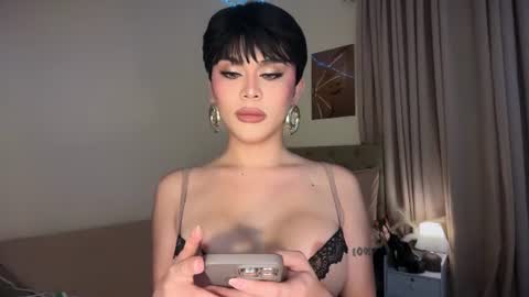 Snapshot of erotictsmonica chatting on July 18, 2026, 4:55 pm monica online show from July 18, 2026, 4:55 pm