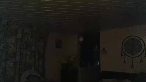 Snapshot of erwin1966 chatting on January 25, 2025, 2:37 am Erwins room welcome sound on online show from January 25, 2025, 2:37 am