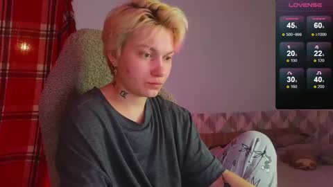 esajukyy online show from February 5, 2025, 3:52 pm