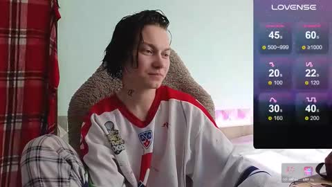 esajukyy online show from September 17, 2025, 8:38 am