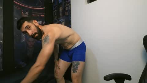 escanor_ilios online show from March 3, 2026, 10:04 pm