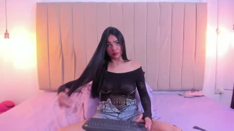 Scarlett online show from April 23, 2026, 2:35 am