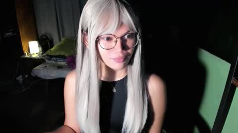 Chelliane online show from October 22, 2025, 2:23 am