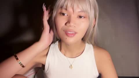 Chelliane online show from April 20, 2026, 3:42 am