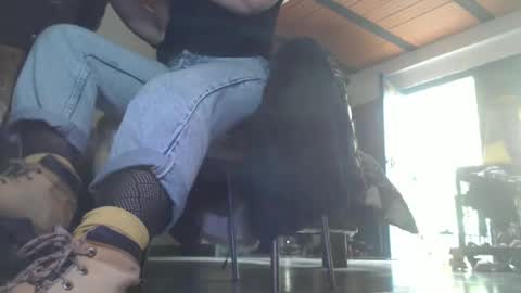 Eskela911 online show from February 3, 2025, 4:31 pm