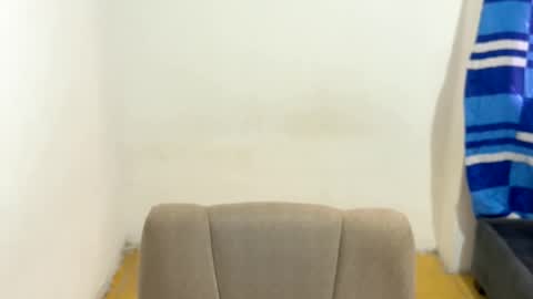 Snapshot of eskol212 chatting on May 2, 2026, 3:17 pm eskol212 online show from May 2, 2026, 3:17 pm
