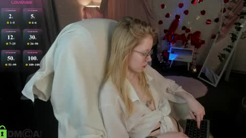 Esme Runn online show from April 24, 2026, 3:20 am