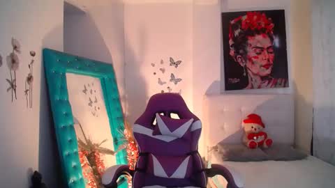 Snapshot of esmeralda098 chatting on September 22, 2025, 8:11 pm Esmeralda online show from September 22, 2025, 8:11 pm