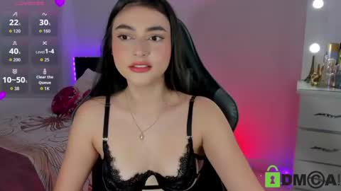 Snapshot of esmeralda_le chatting on June 12, 2026, 12:26 pm Esmeralda online show from June 12, 2026, 12:26 pm