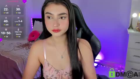 Snapshot of esmeralda_le chatting on June 26, 2026, 12:53 pm Esmeralda online show from June 26, 2026, 12:53 pm