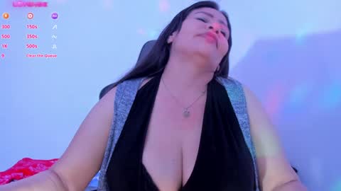 esme online show from December 3, 2024, 11:35 pm