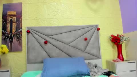 Esmeralda .INDEPENDENT MODEL online Monday to Saturday 3 pm Chicago online show from March 6, 2025, 3:02 am