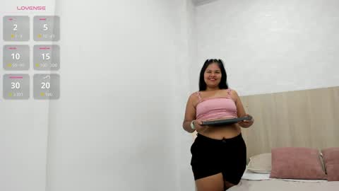 Esmeralda online show from April 20, 2026, 7:37 pm