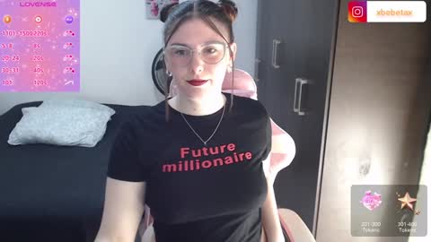 Snapshot of espagamer5 chatting on December 10, 2024, 7:22 pm Xbebetax online show from December 10, 2024, 7:22 pm