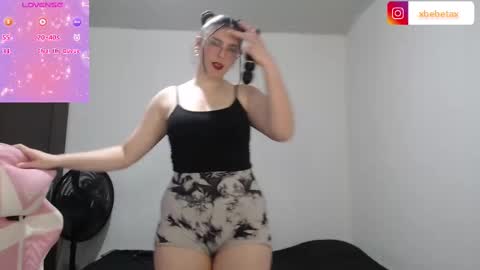 Snapshot of espagamer5 chatting on March 8, 2025, 7:20 pm Xbebetax online show from March 8, 2025, 7:20 pm