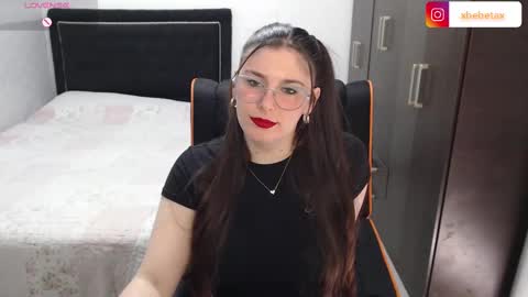 Snapshot of espagamer5 chatting on October 18, 2025, 7:03 pm Xbebetax online show from October 18, 2025, 7:03 pm