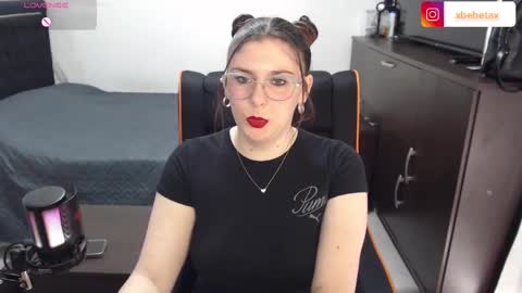 Snapshot of espagamer5 chatting on November 22, 2025, 8:41 pm Xbebetax online show from November 22, 2025, 8:41 pm