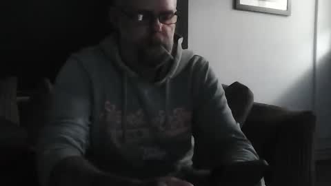 Snapshot of essex_dilf chatting on January 1, 2025, 1:15 am dont ask to pm me your probably fake online show from January 1, 2025, 1:15 am