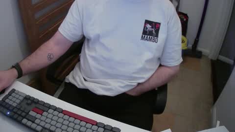 Morph online show from December 2, 2025, 9:54 pm