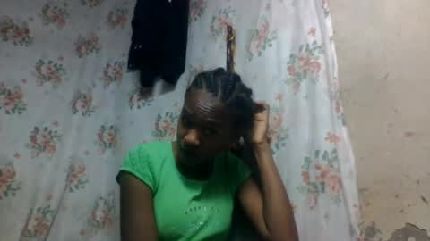 estancelee online show from July 28, 2026, 11:50 am