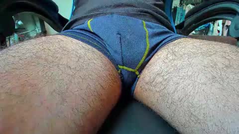 Snapshot of esteban1275 chatting on February 27, 2026, 8:20 pm Esteban Gomez online show from February 27, 2026, 8:20 pm