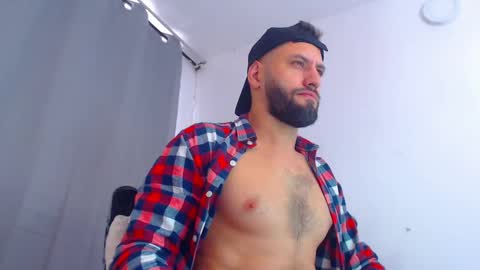 esteban online show from December 15, 2024, 8:58 pm